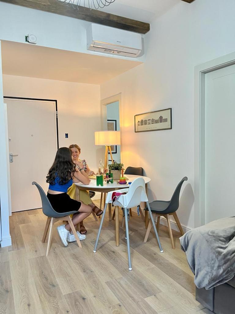 Happy Family Apartments Vigne Генуя Экстерьер фото